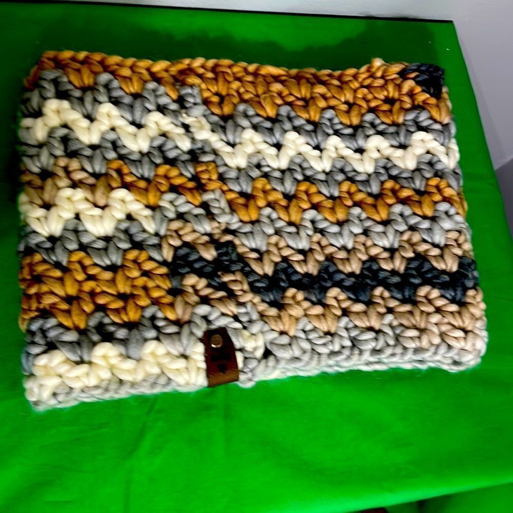 NEW Handmade crochet Cowl Neck Scarf chunky scarf
